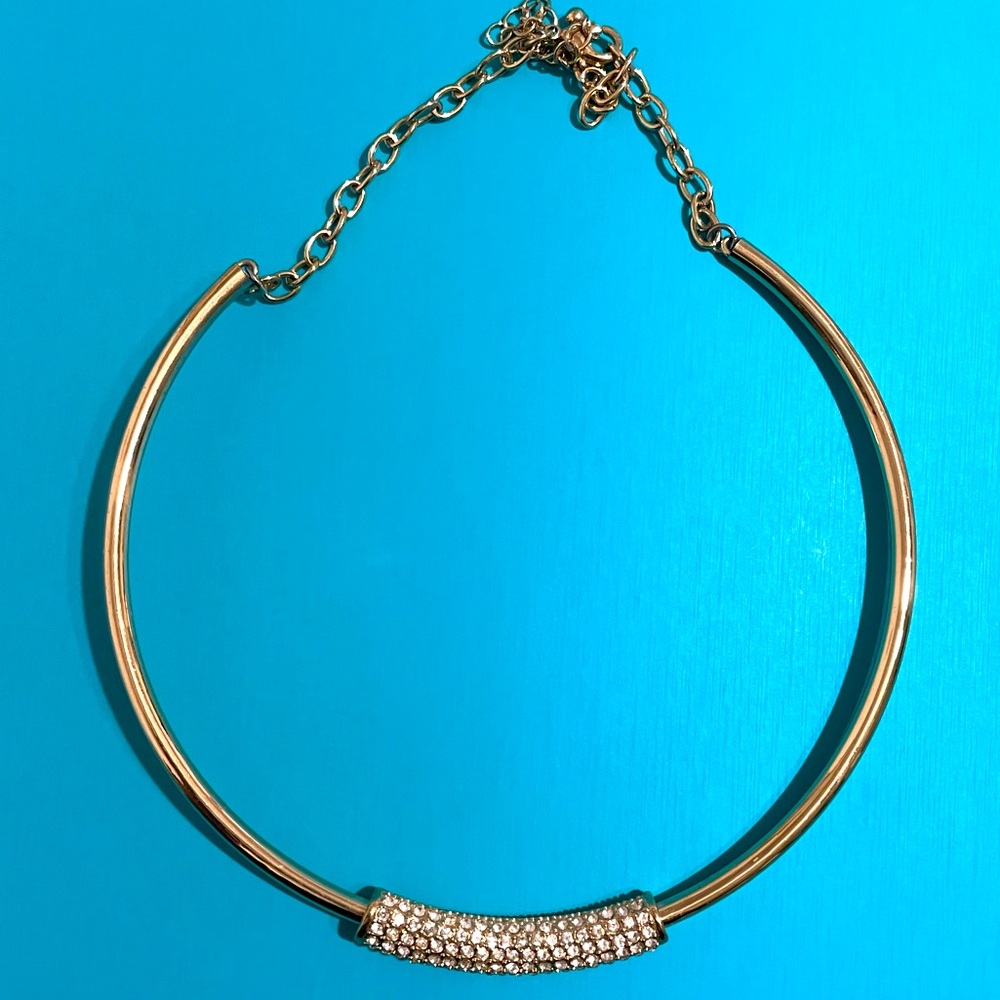 Good - choker style - necklace